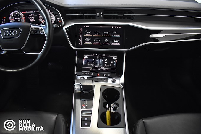 AUDI A6 Avant 45 3.0 TDI quattro ultra S tronic Business Design